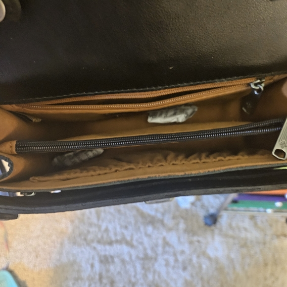 Patricia Nash Crossbody - Picture 3 of 7